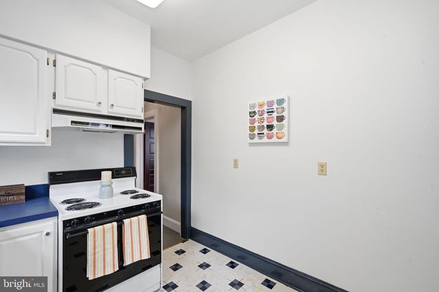 110 S QUEEN ST, Chestertown, MD 21620