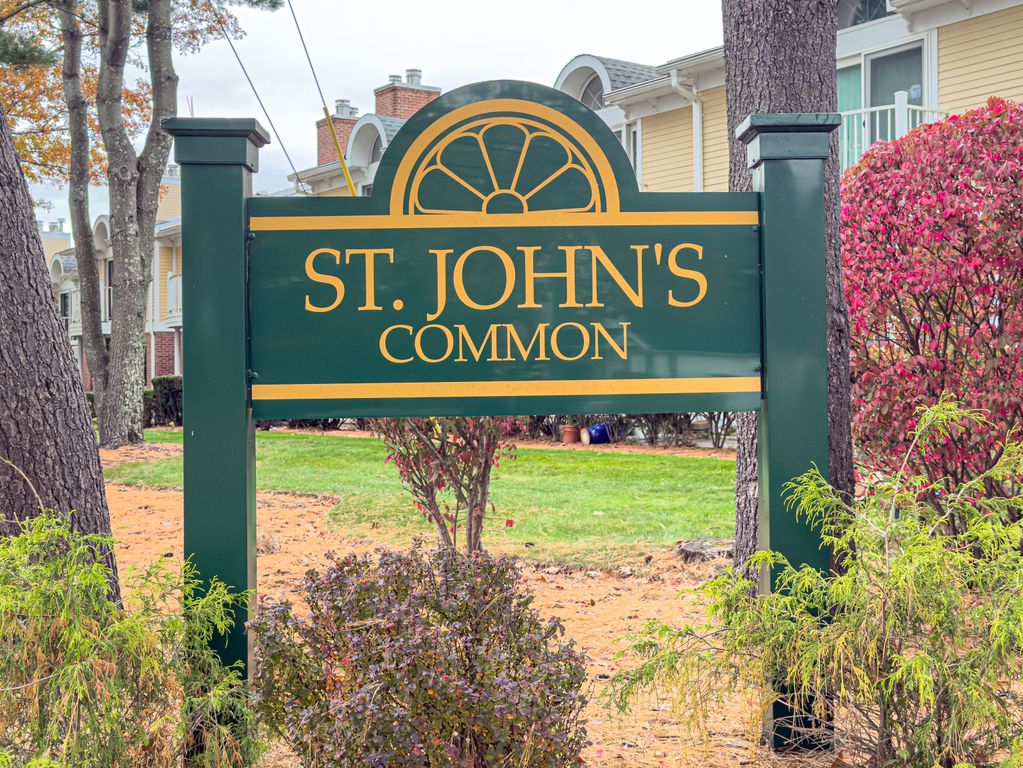 11 Saint John Street D2, North Haven, CT 06473