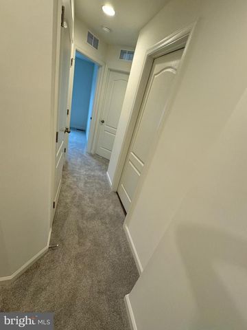 120 TUXFORD RD, Falling Waters, WV 25419