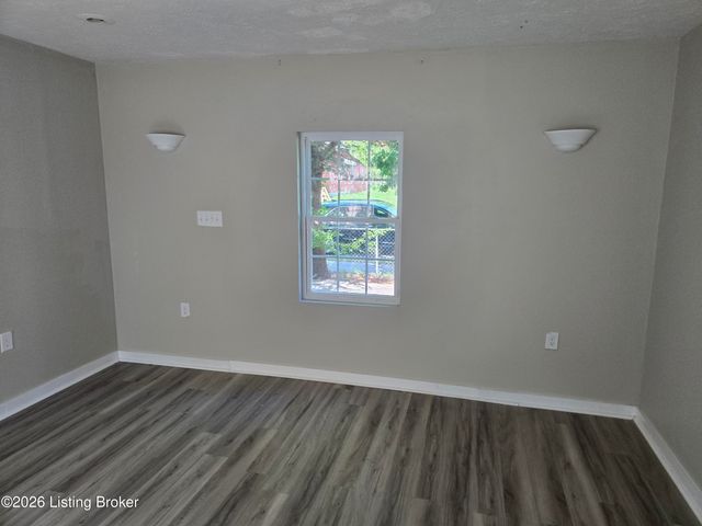 451 N 25th St, Louisville, KY 40212