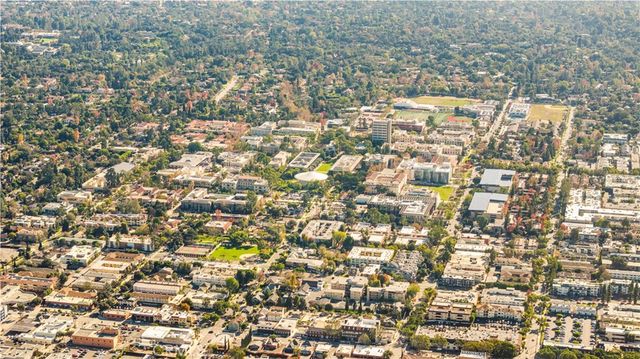 266 N Wilson Avenue, Pasadena, CA 91106