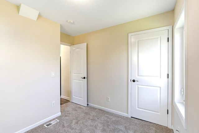 941 Cypress Street, Saint Paul, MN 55106