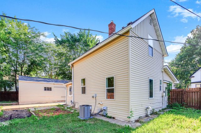 941 Cypress Street, Saint Paul, MN 55106