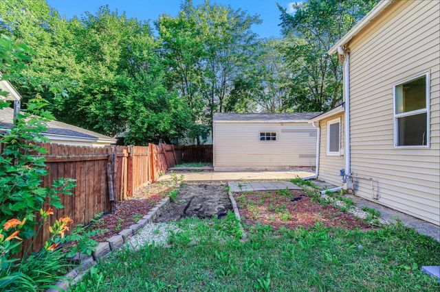941 Cypress Street, Saint Paul, MN 55106