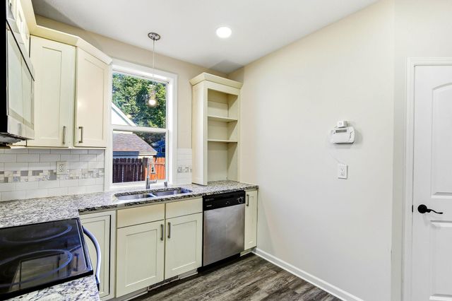 941 Cypress Street, Saint Paul, MN 55106