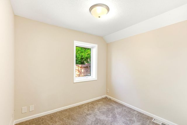 941 Cypress Street, Saint Paul, MN 55106