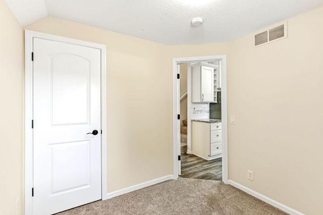 941 Cypress Street, Saint Paul, MN 55106