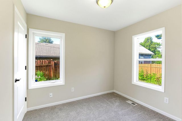 941 Cypress Street, Saint Paul, MN 55106