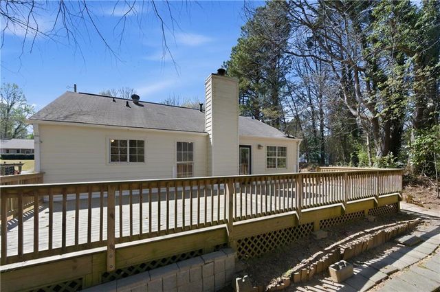 201 Colony Springs Drive, Woodstock, GA 30188