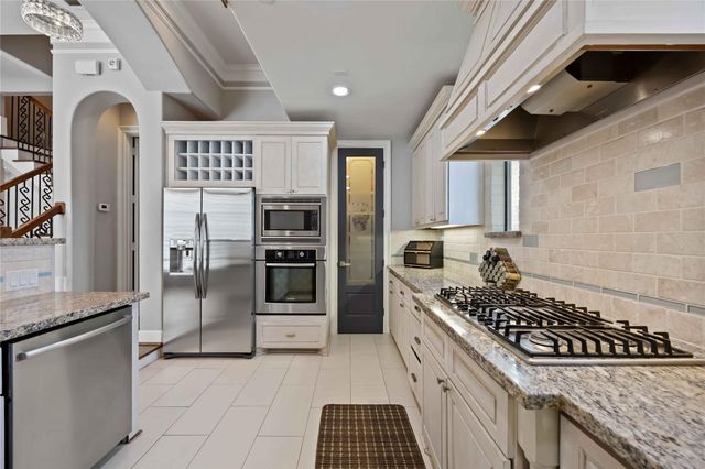 328 Bomar Street, Houston, TX 77006