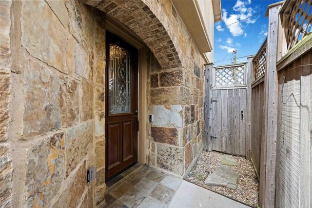 328 Bomar Street, Houston, TX 77006