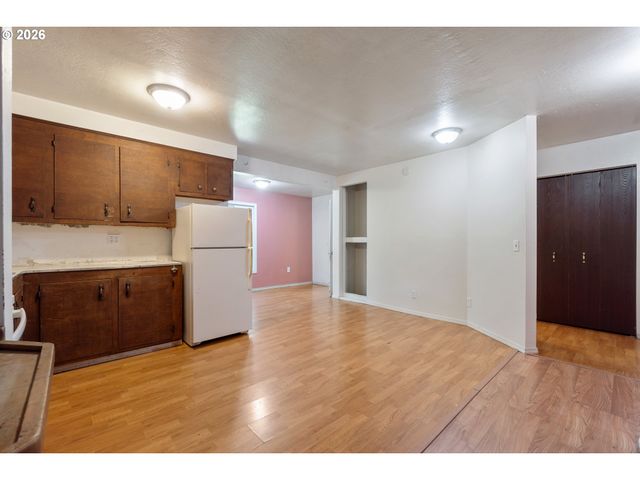 23939 RAZE Rd, Elmira, OR 97437