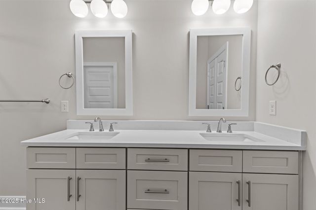 1015 Brighton Drive, New Bern, NC 28562