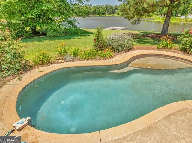 126 N Valhalla Drive, Cordele, GA 31015