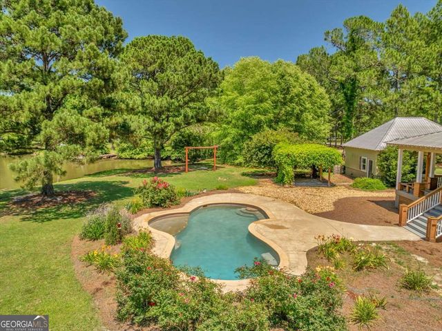 126 N Valhalla Drive, Cordele, GA 31015