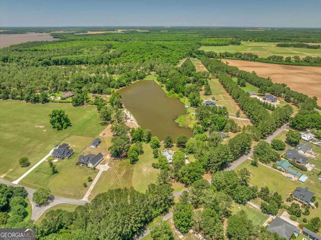 126 N Valhalla Drive, Cordele, GA 31015