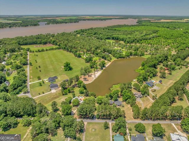 126 N Valhalla Drive, Cordele, GA 31015