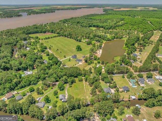 126 N Valhalla Drive, Cordele, GA 31015