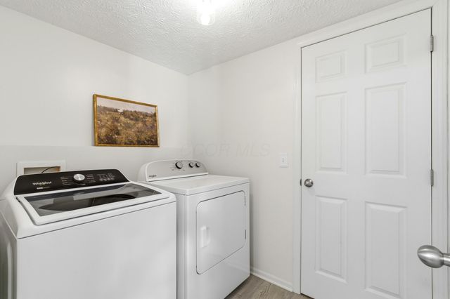 8778 Olenmead Drive, Lewis Center, OH 43035