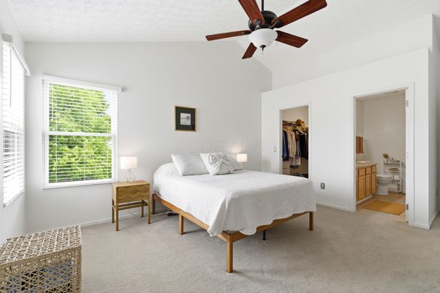 8778 Olenmead Drive, Lewis Center, OH 43035