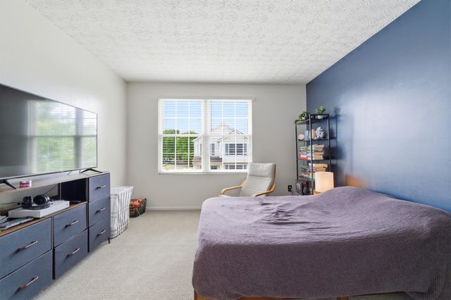 8778 Olenmead Drive, Lewis Center, OH 43035