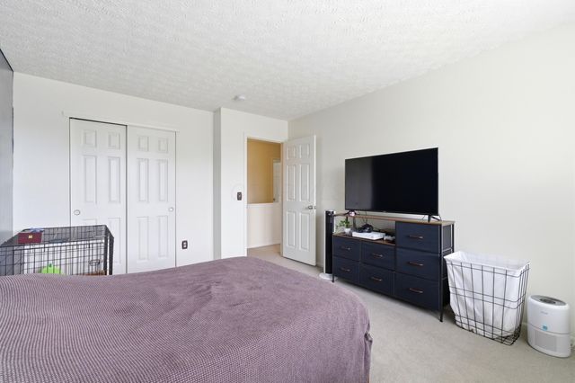 8778 Olenmead Drive, Lewis Center, OH 43035