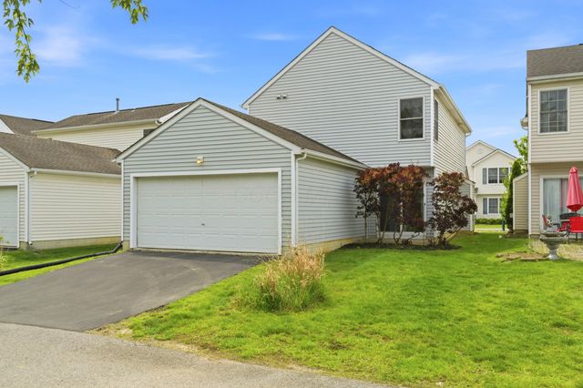 8778 Olenmead Drive, Lewis Center, OH 43035