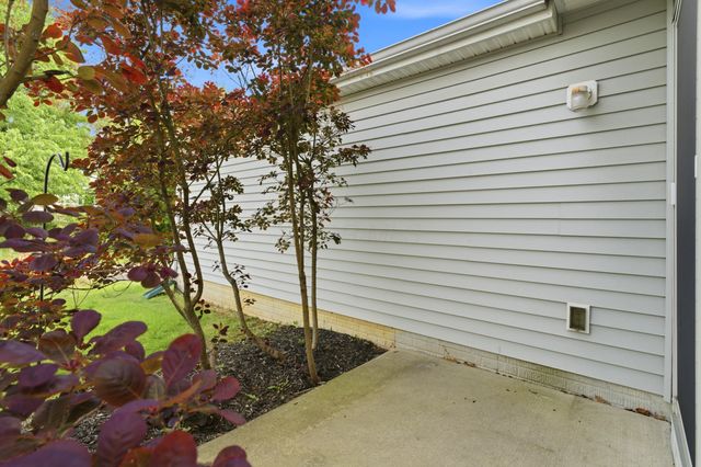 8778 Olenmead Drive, Lewis Center, OH 43035