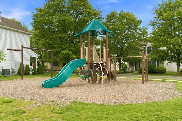 8778 Olenmead Drive, Lewis Center, OH 43035