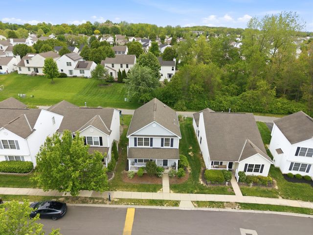 8778 Olenmead Drive, Lewis Center, OH 43035