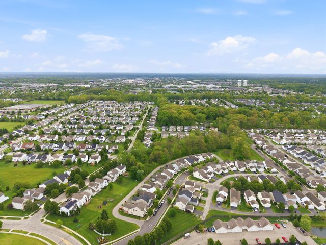 8778 Olenmead Drive, Lewis Center, OH 43035