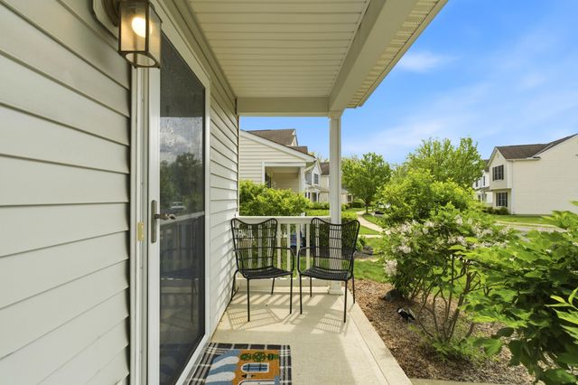 8778 Olenmead Drive, Lewis Center, OH 43035
