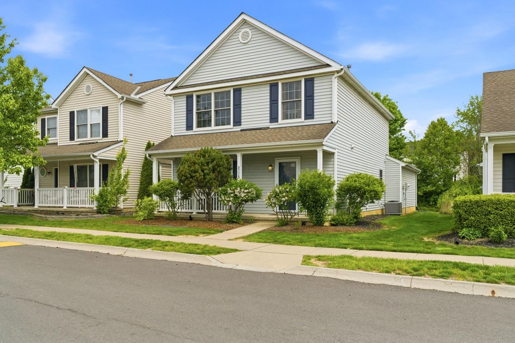 8778 Olenmead Drive, Lewis Center, OH 43035