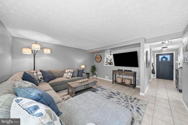 7402 TARFSIDE LN, Gaithersburg, MD 20879