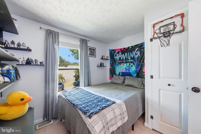 7402 TARFSIDE LN, Gaithersburg, MD 20879