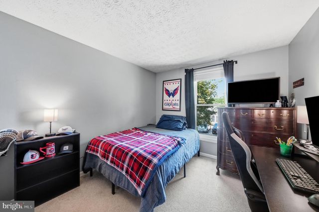 7402 TARFSIDE LN, Gaithersburg, MD 20879