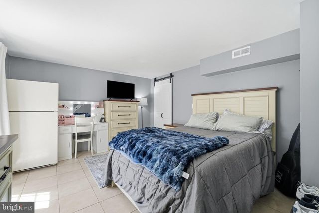 7402 TARFSIDE LN, Gaithersburg, MD 20879