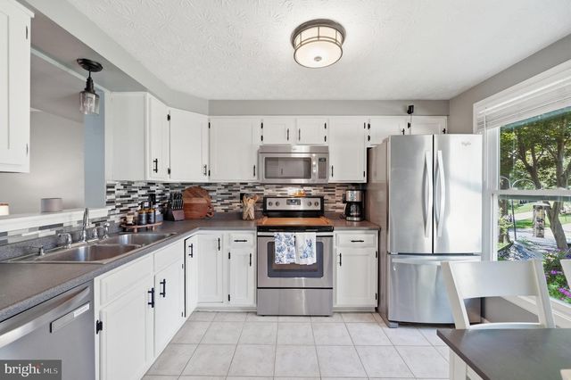7402 TARFSIDE LN, Gaithersburg, MD 20879