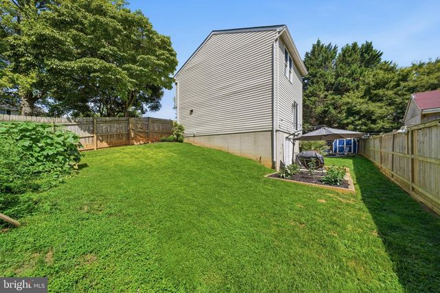 7402 TARFSIDE LN, Gaithersburg, MD 20879