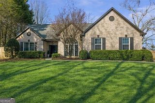 1075 Julius Drive, Suwanee, GA 30024