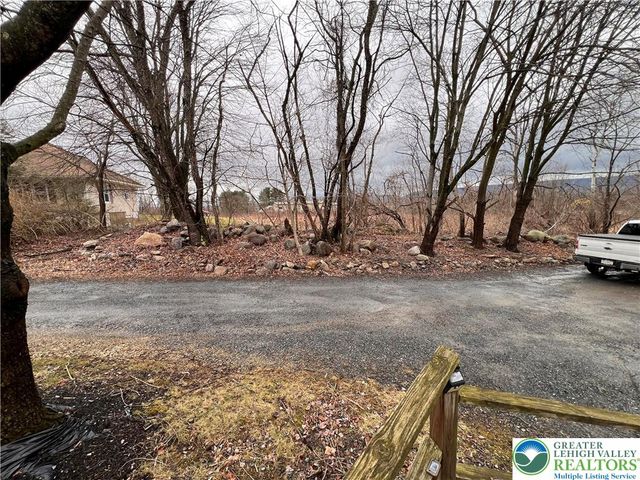 362 Mount Pleasant Road, Bangor Boro, PA 18013