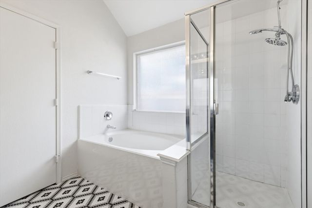 6804 Riverchase Trail, Denton, TX 76210