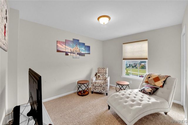 16 Crabapple Lane, Lancaster, NY 14086