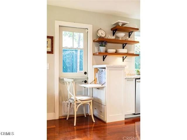 12807 Milbank Street, Studio City (los Angeles), CA 91604