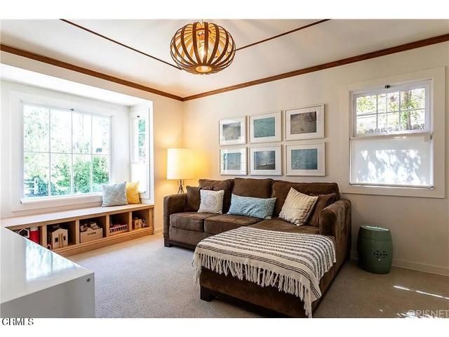 12807 Milbank Street, Studio City (los Angeles), CA 91604