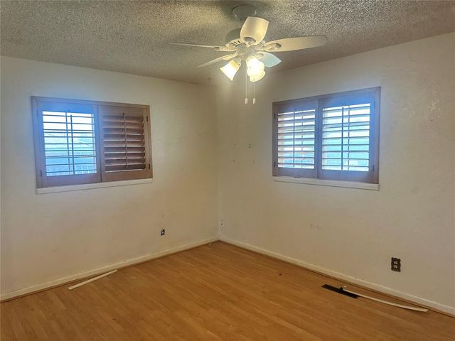 1800 N Oaklawn Avenue, Oklahoma City, OK 73121