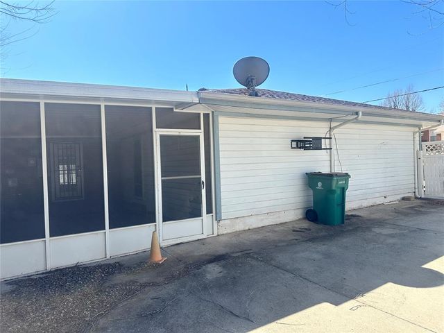 1800 N Oaklawn Avenue, Oklahoma City, OK 73121