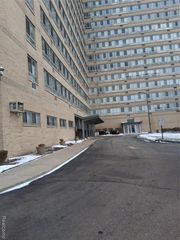 8900 E Jefferson 725 & 726, Detroit, MI 48214