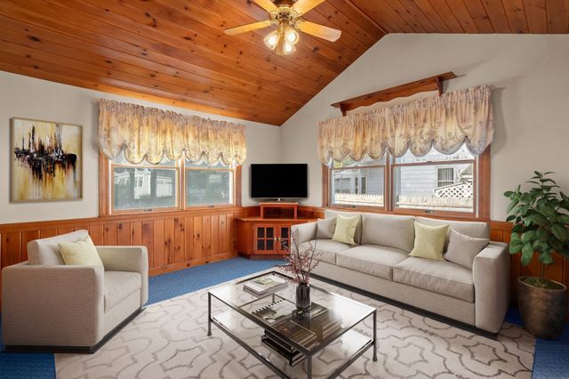 32 Nichols Ave, Avon, MA 02322