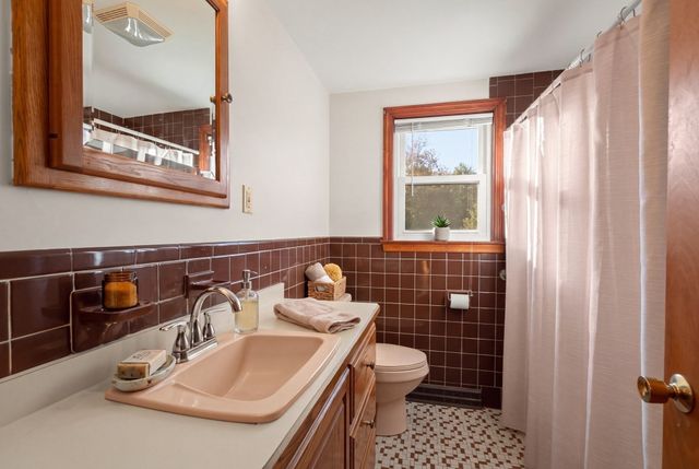 32 Nichols Ave, Avon, MA 02322